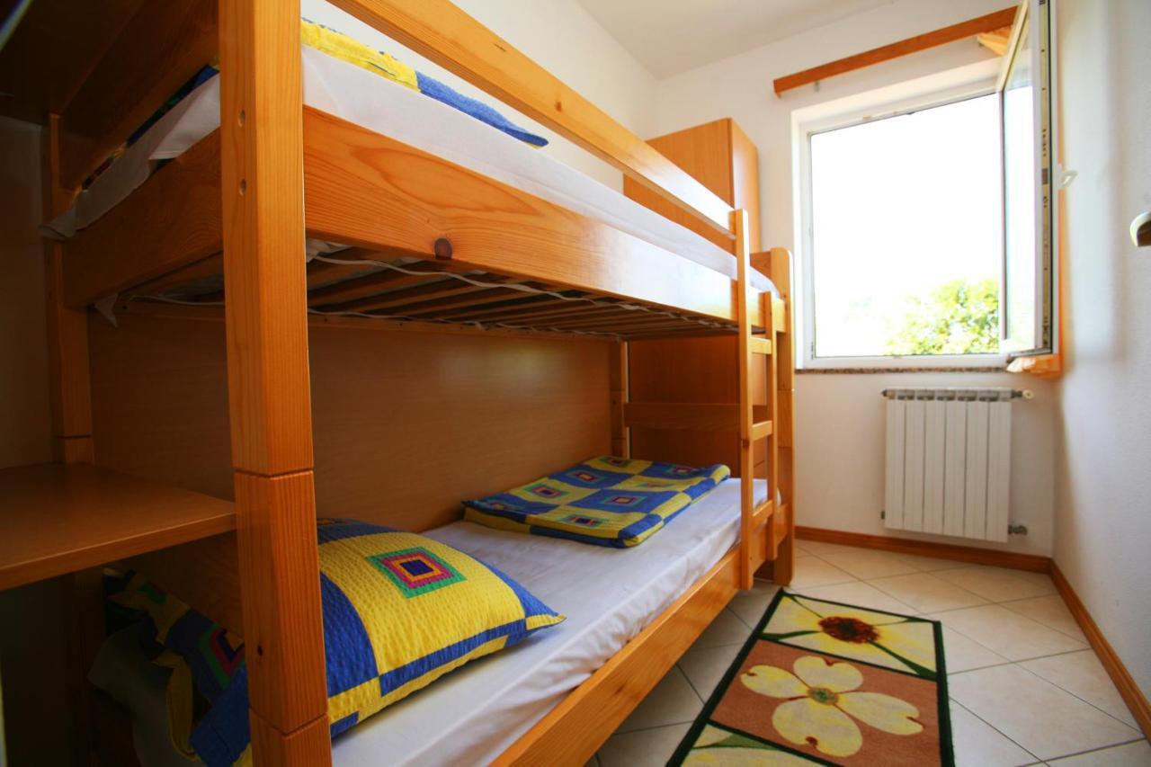 Apartments Villa Oliva Перой Экстерьер фото